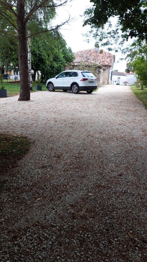 La Demeure D'Ezilda Villa Fléac-sur-Seugne Exteriör bild
